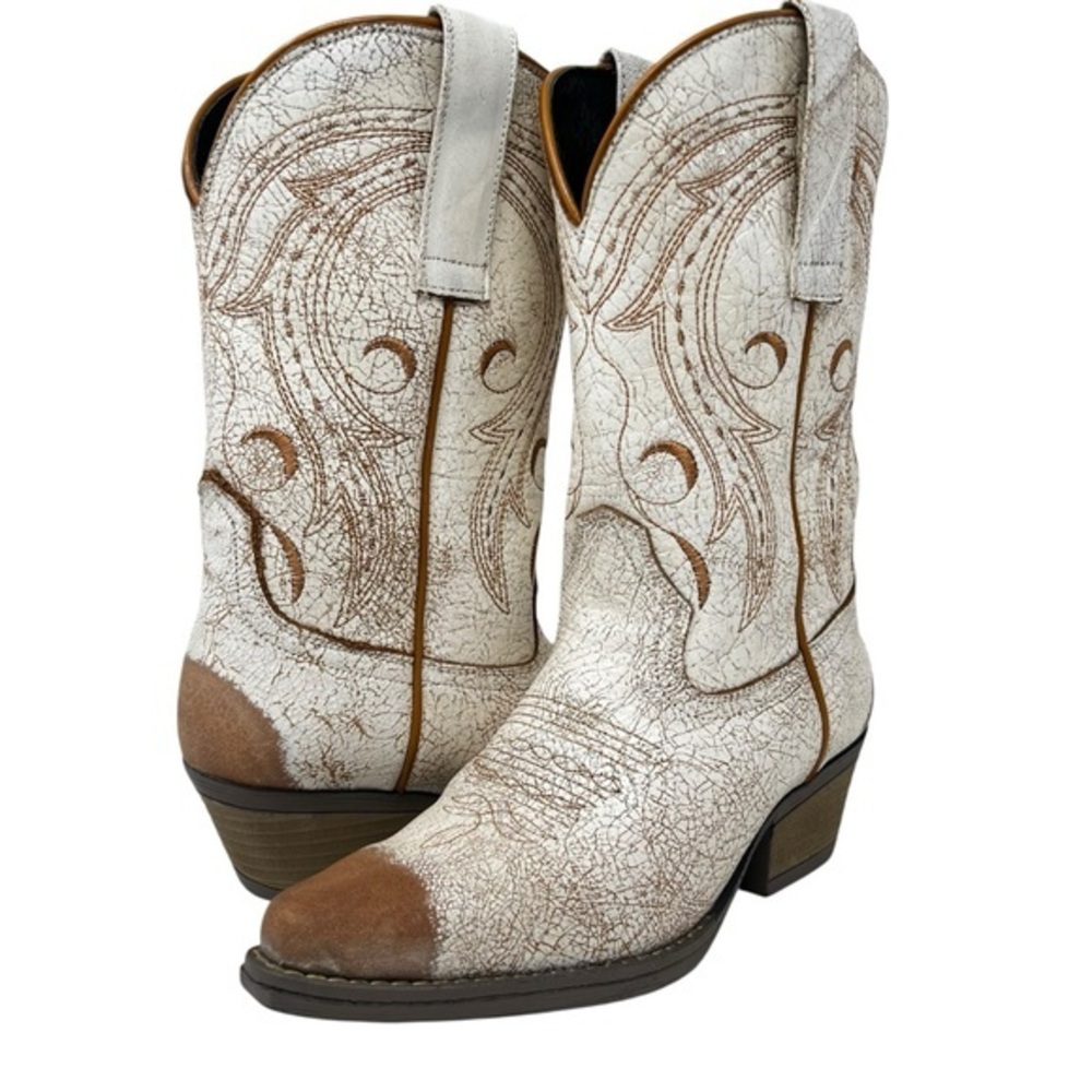 Sterling River Western Boots in White and Brown